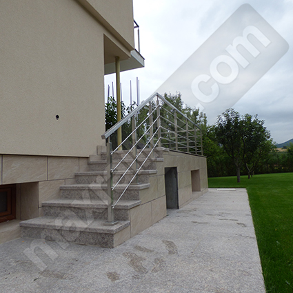 Парапети стълби